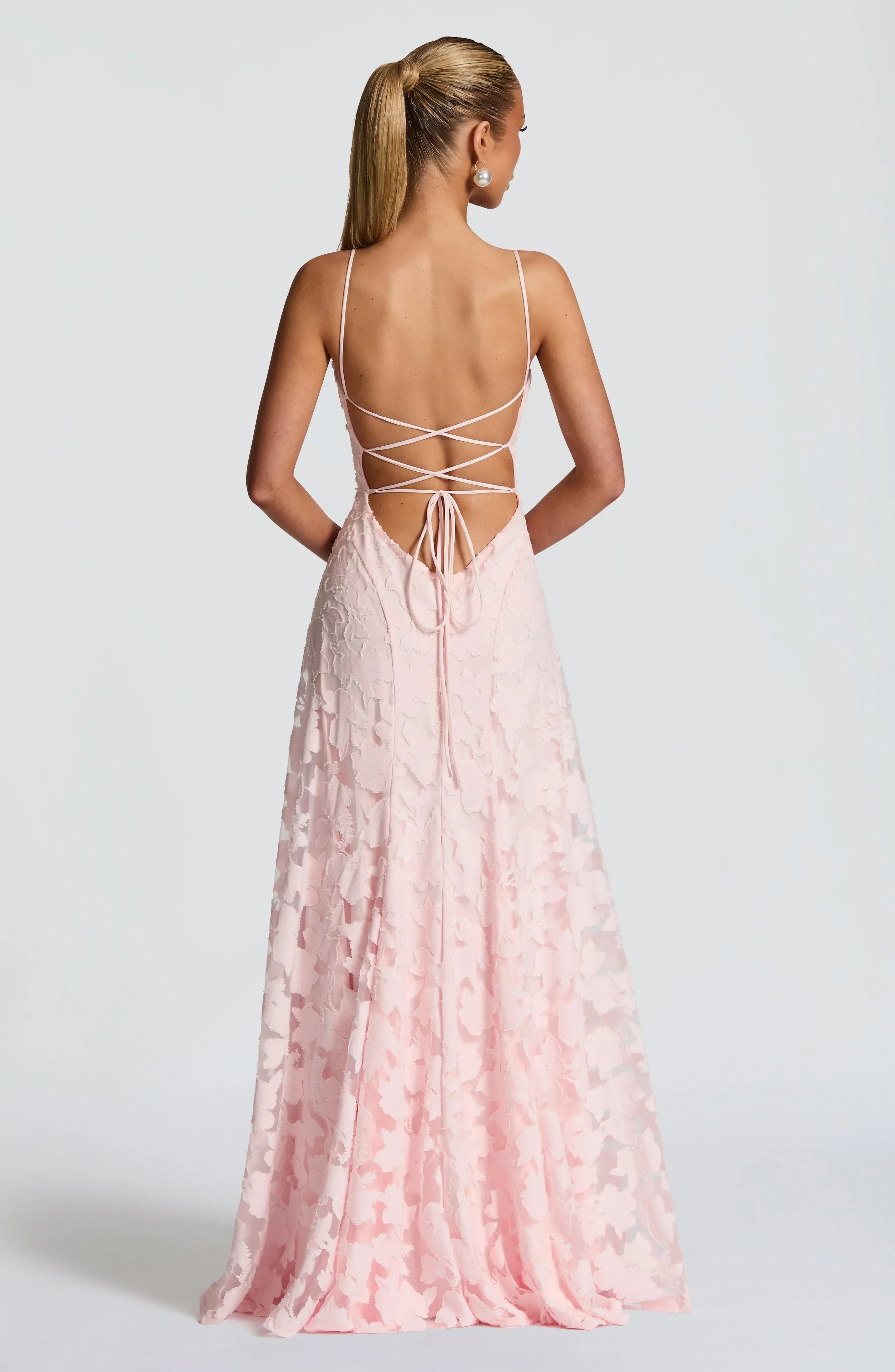 Liorne | Elegante Maxi Jurk Met Open Rug