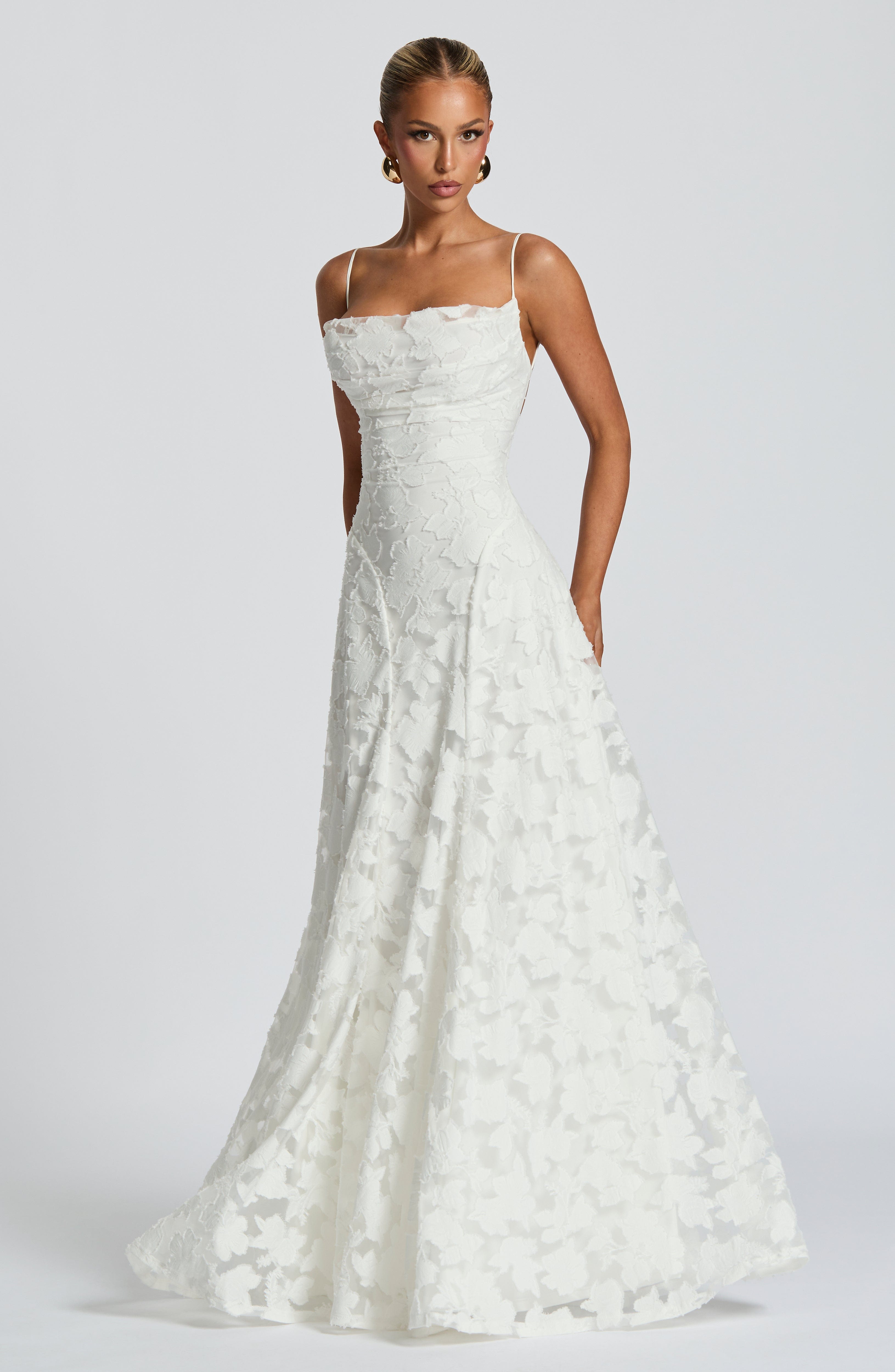 Liorne | Elegante Maxi Jurk Met Open Rug