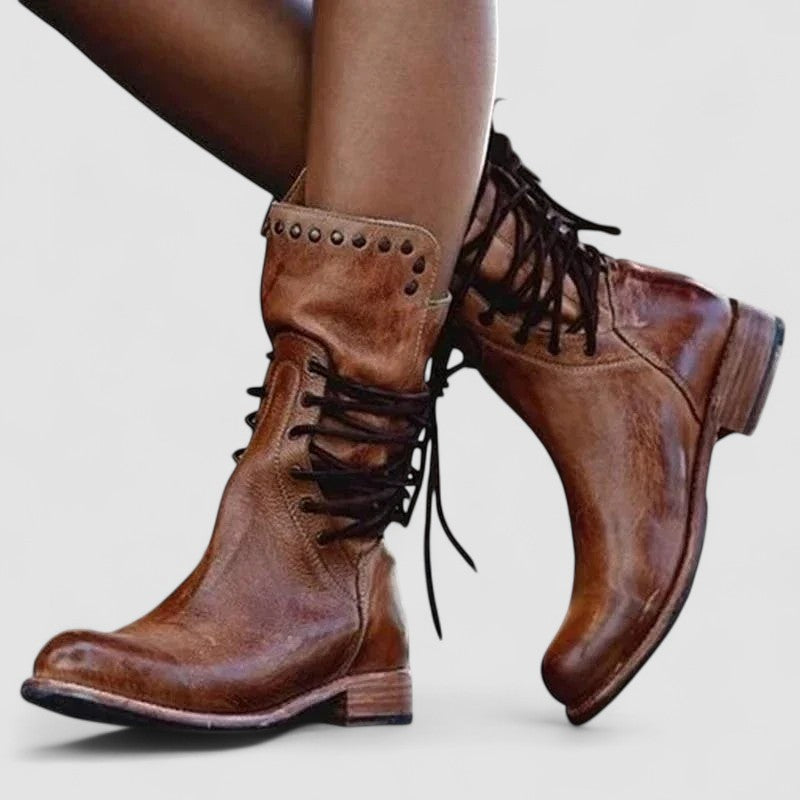 Marielle | Vintage enkellaarsjes met vetersluiting