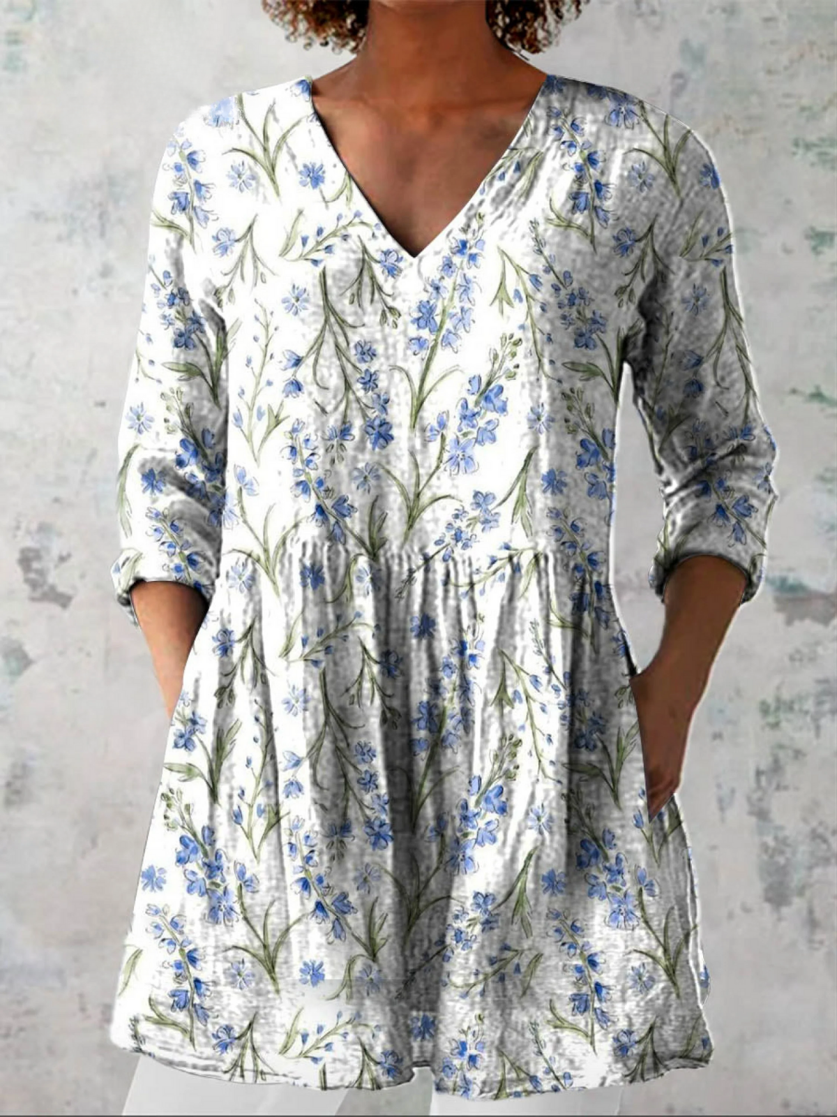 Hella | Lange blouse met V-hals
