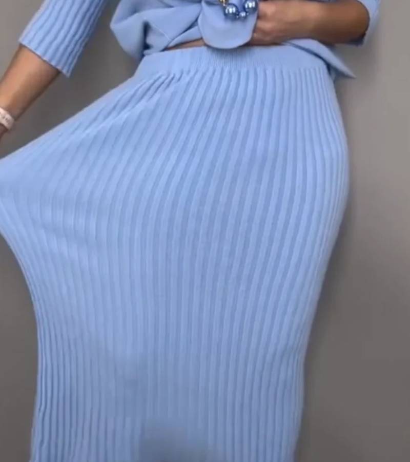 Rosemarie | Gebreide set met geribbelde midirok